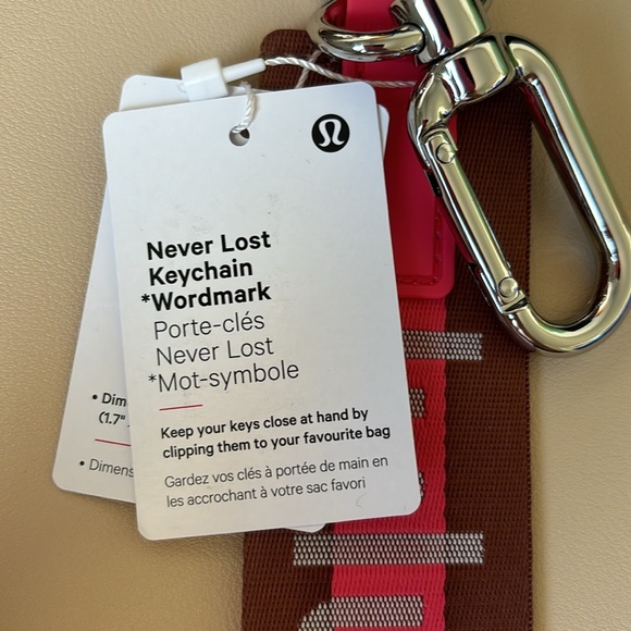 Lululemon Never Lost Keychain - NWT - Picture 2 of 3